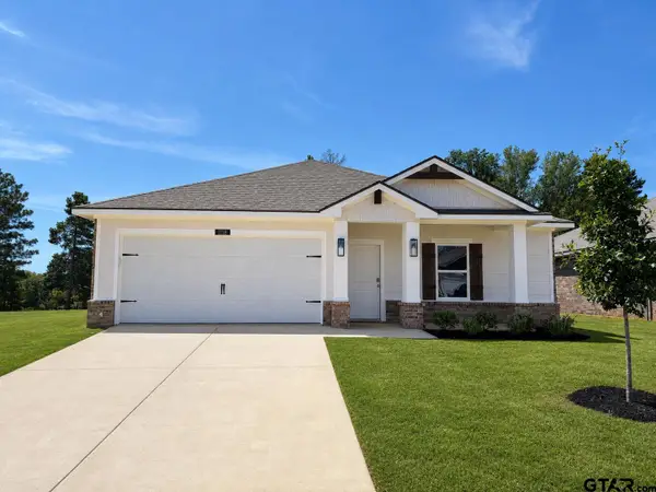1118 Park Meadows Dr., Whitehouse, TX 75791