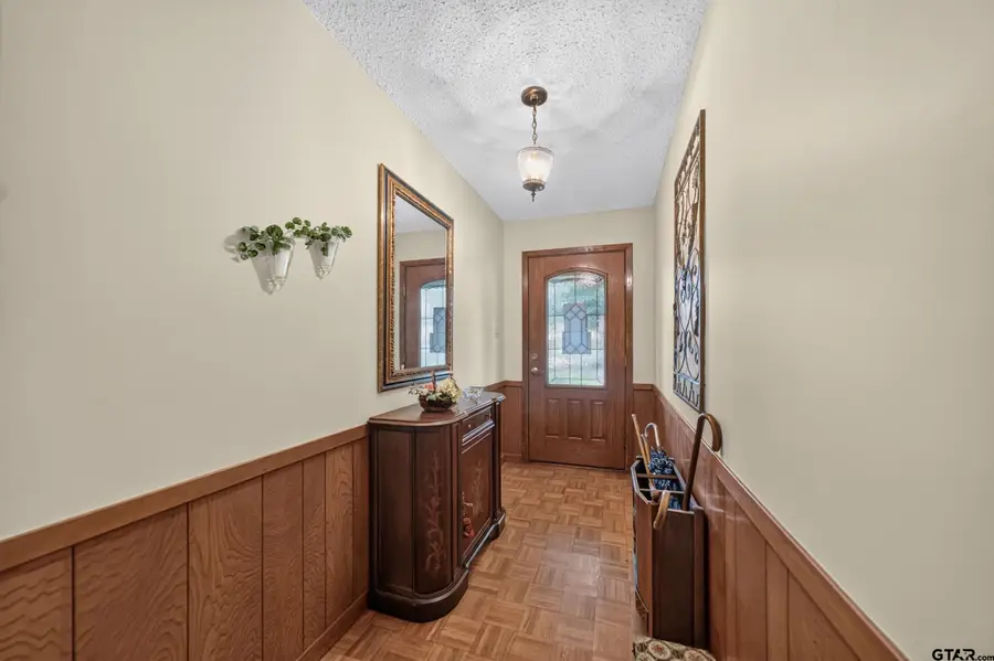 724 David Dr., Tyler, TX 75703 - #3