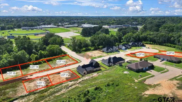 1004 Mallard Dr, Lindale, TX 75771