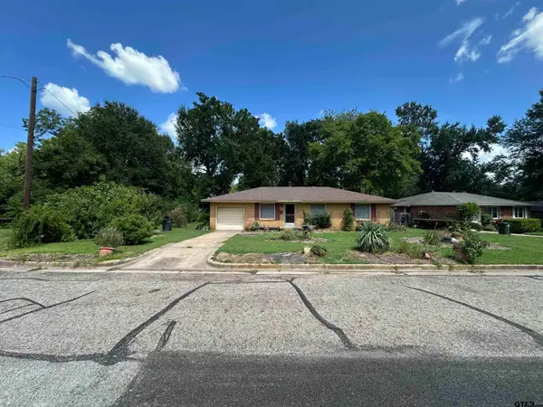 2100 Glenbrook Dr, Tyler, TX 75701