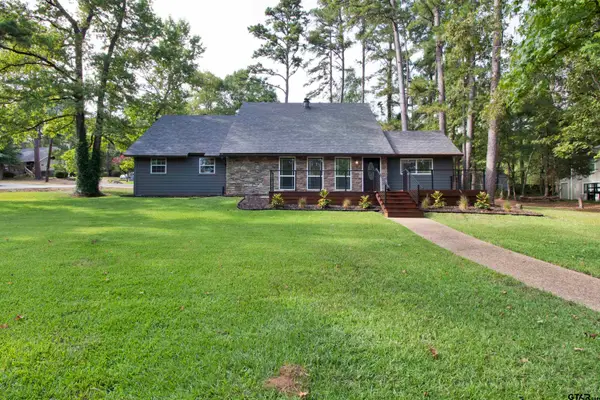 1407 Lakeshore Drive, Lindale, TX 75771