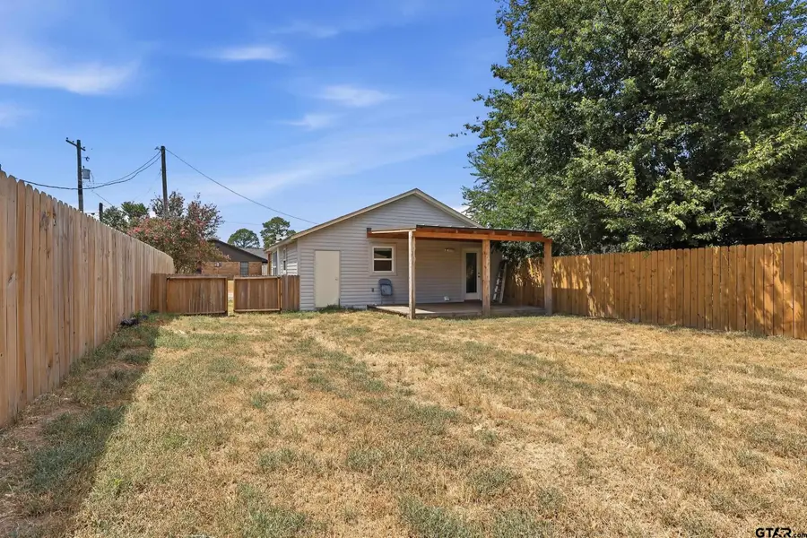412 Gibson, Winnsboro, TX 75494 - #3