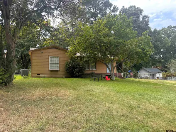 405 Margaret Dr., Mount Pleasant, TX 75455