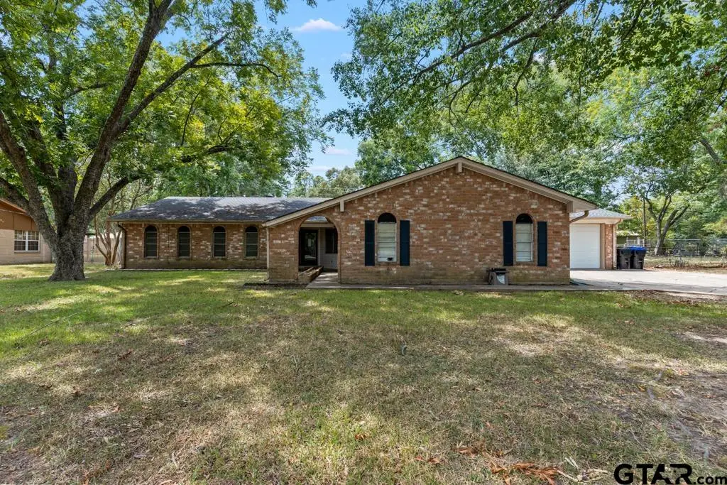 2975 Lynn Drive, Longview, TX 75604 - #1