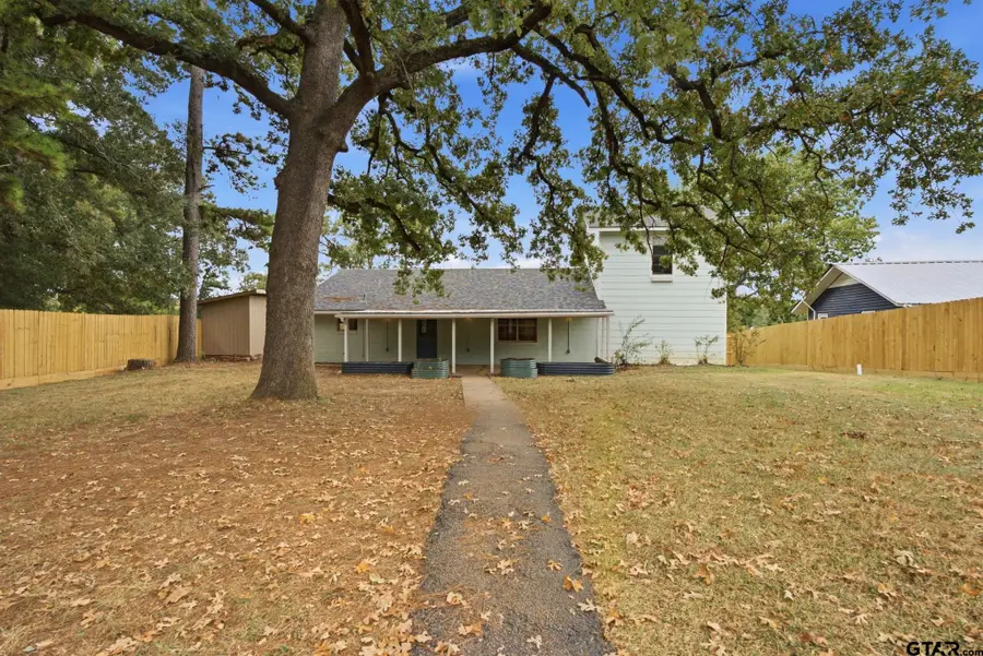 2210 An County Road 385, Palestine, TX 75801 - #2
