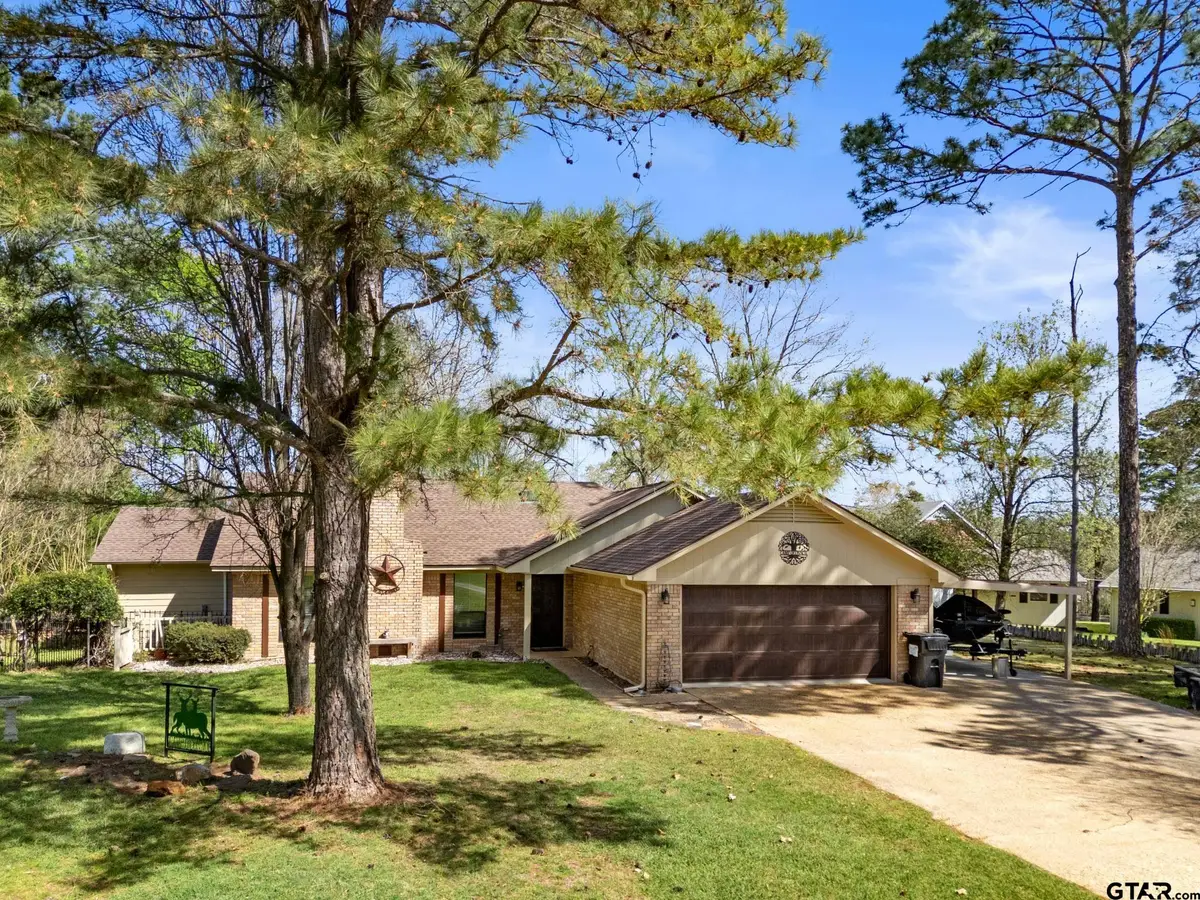 109 Old Barn Circle, Holly Lake Ranch, TX 75765 - #1