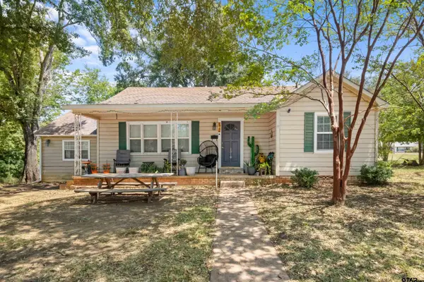 1318 Oakdale, Palestine, TX 75801