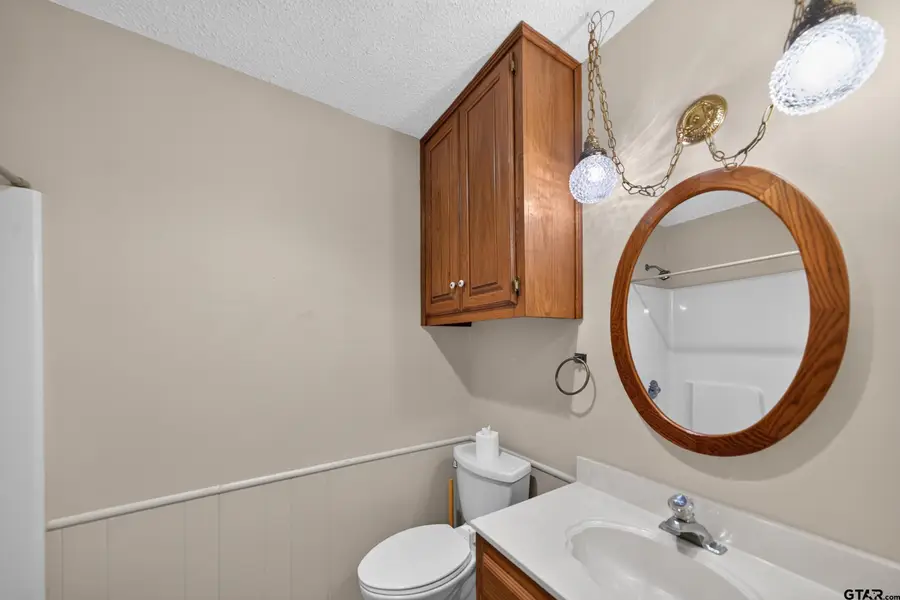 13476 Choctaw Dr, Tyler, TX 75709 - #2