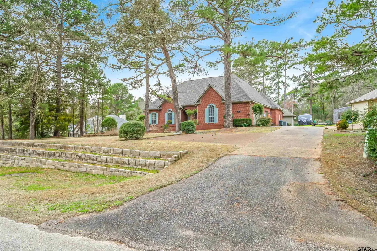 1304 Greenbriar Trail, Holly Lake Ranch, TX 75765 - #1