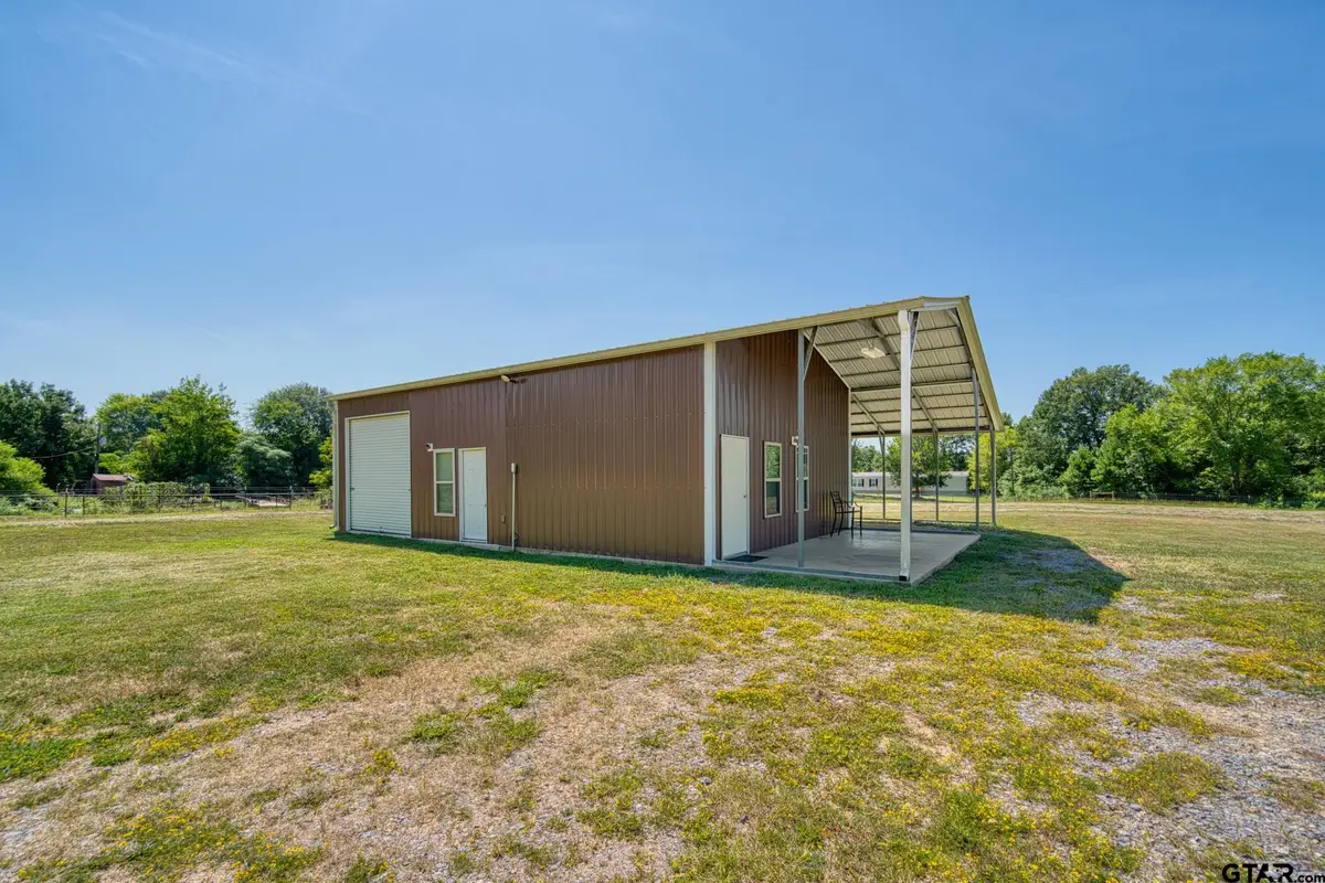 3324 Smelley Rd, Longview, TX 75605 - #1