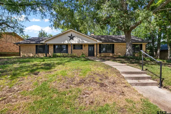515 Brookwood Dr, Mt Pleasant, TX 75455