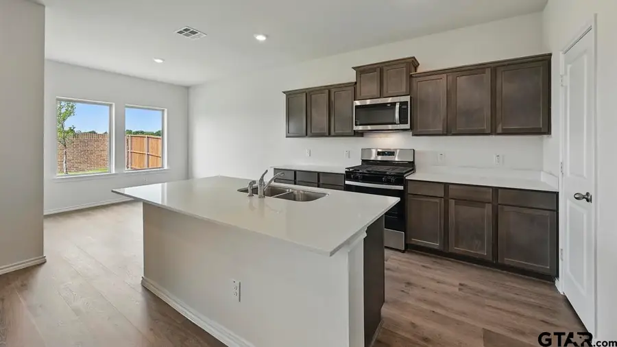 1932 Freeman Street, Tyler, TX 75704 - #2