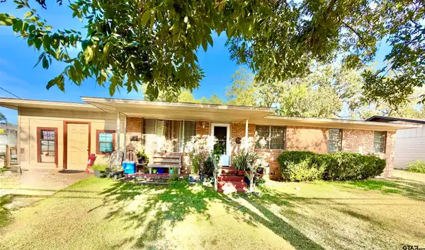 1711 Charlotte Dr., Tyler, TX 75702