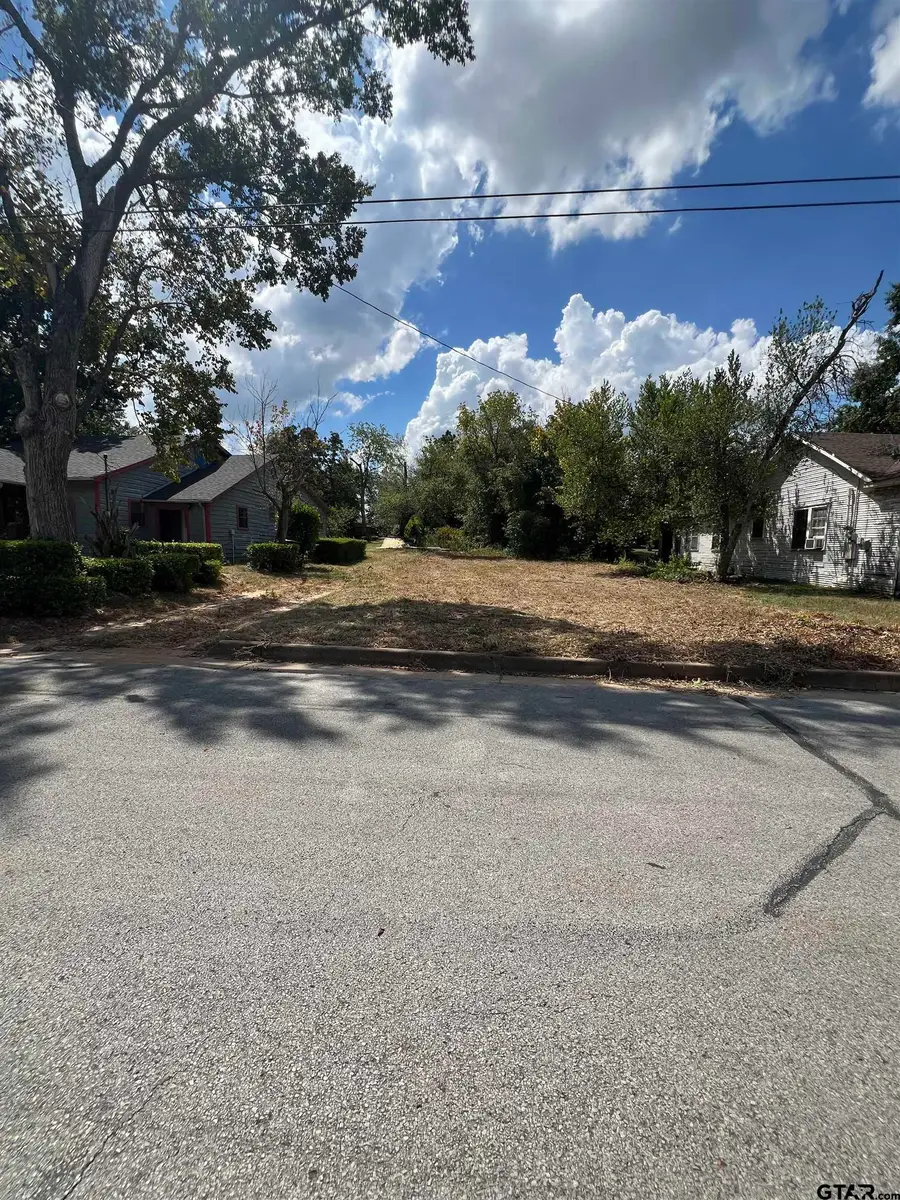 1918 W Jackson, Tyler, TX 75701 - #3