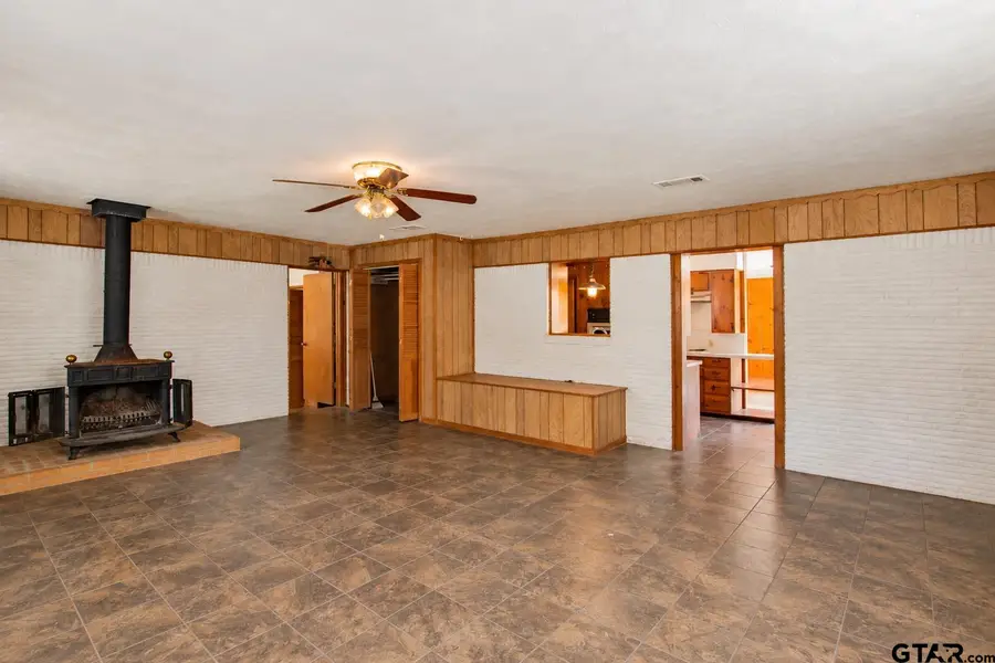 101 Leland Dr, Athens, TX 75751 - #3
