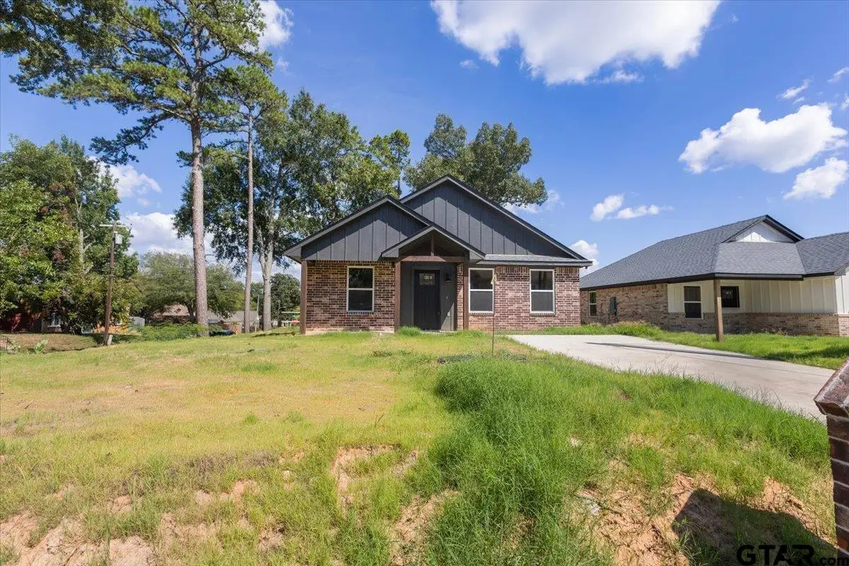 904 Nell Ave., Tyler, TX 75701 - #1