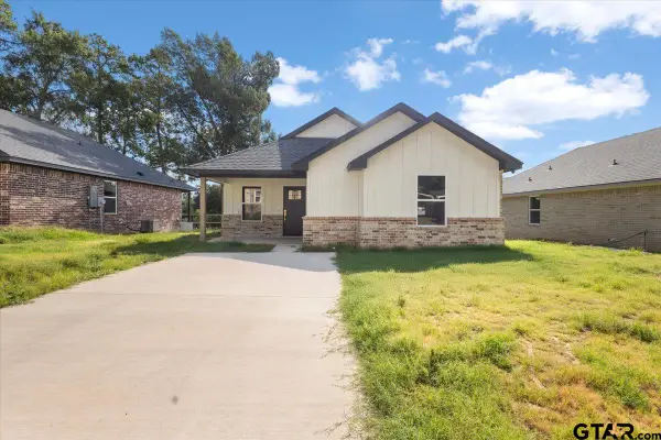 908 Nell Ave., Tyler, TX 75701