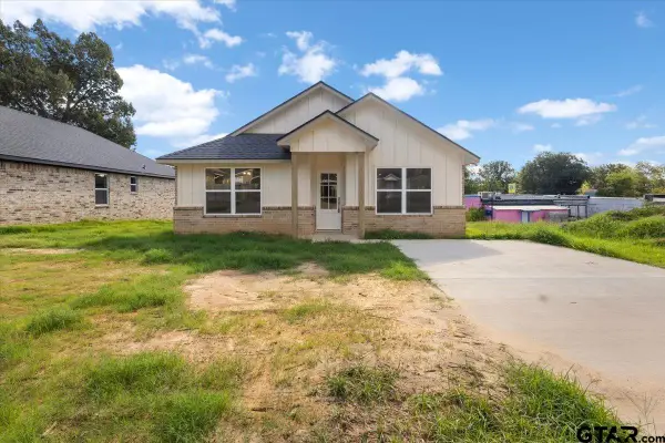 912 Nell Ave., Tyler, TX 75701