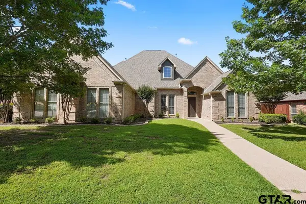 2322 Kingsmill Cir, Tyler, TX 75703