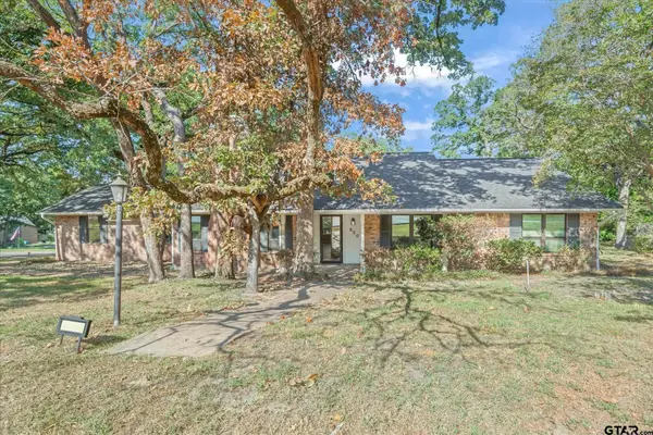 520 Dogwood Ln, Hideaway, TX 75771