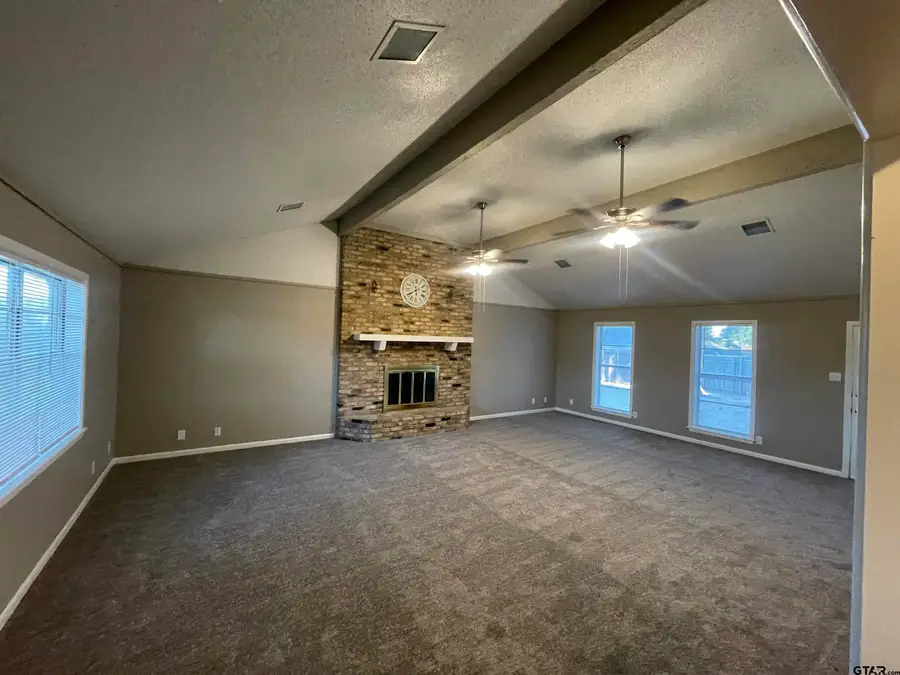 410 S Carriage Drive, Tyler, TX 75703 - #2