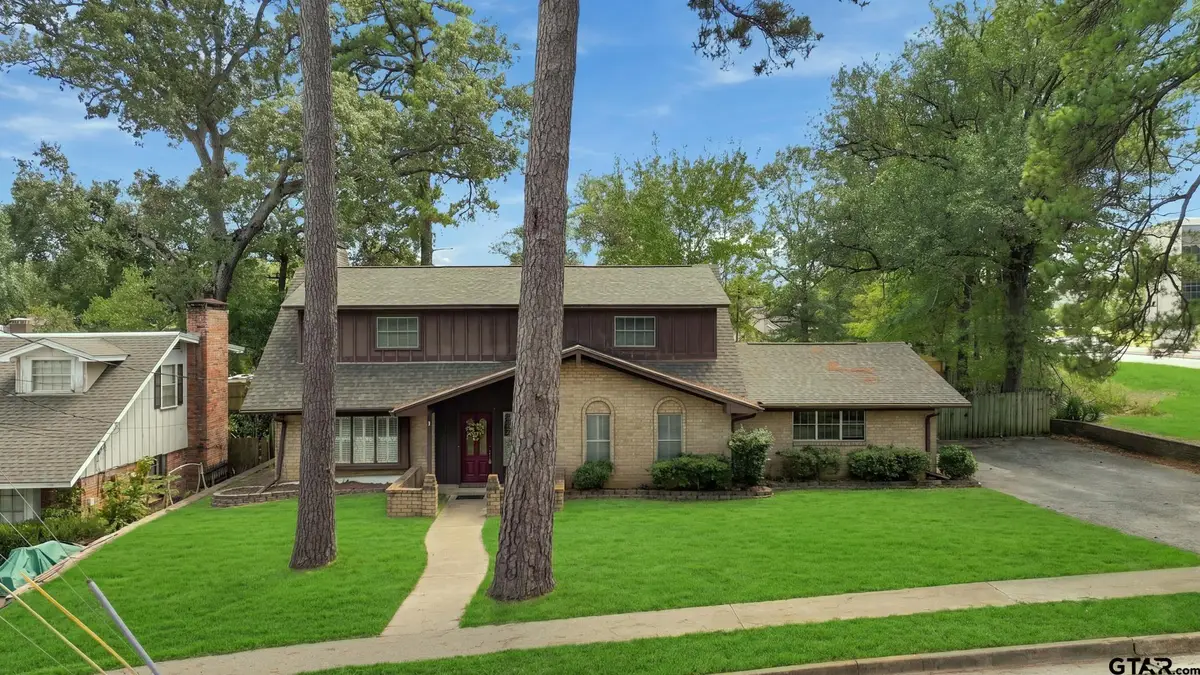 2701 Fairfax Dr, Tyler, TX 75701 - #1