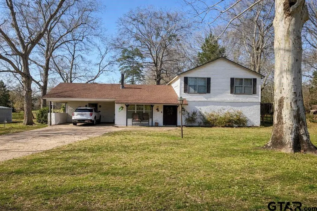 2500 E Houston Avenue, Crockett, TX 75835 - #1