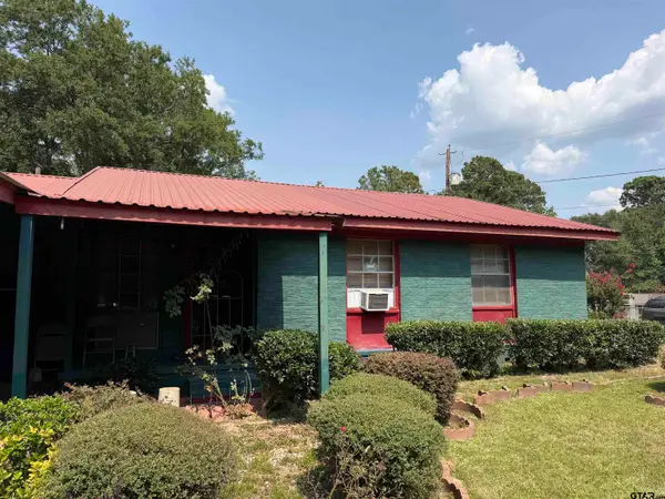 902 Belvedere, Henderson, TX 75652