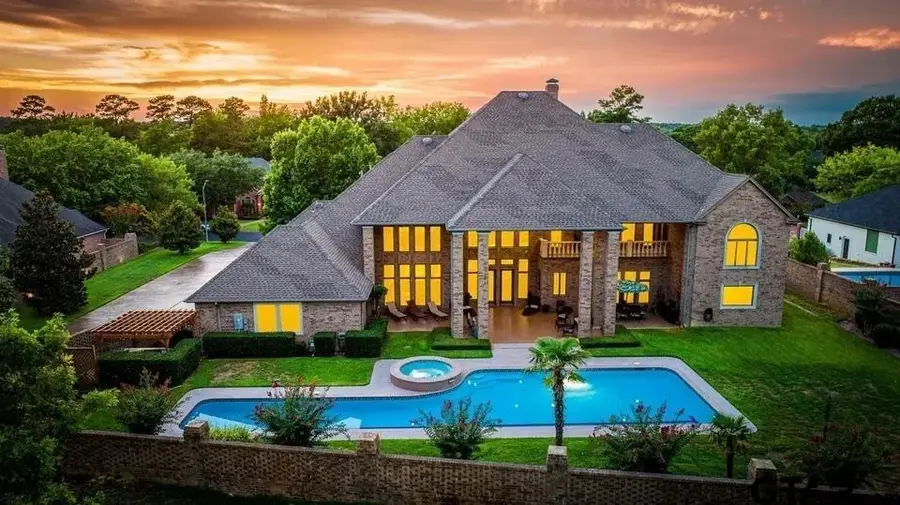 6704 Hollytree Circle, Tyler, TX 75703 - #3