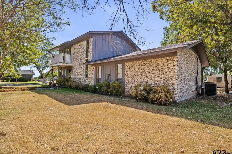 600 W 12th St, Clarksville, TX 75426 - #2