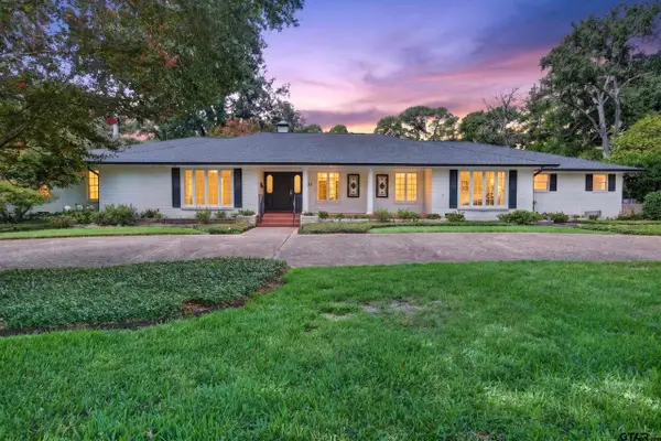 702 Mulberry Drive, Athens, TX 75751