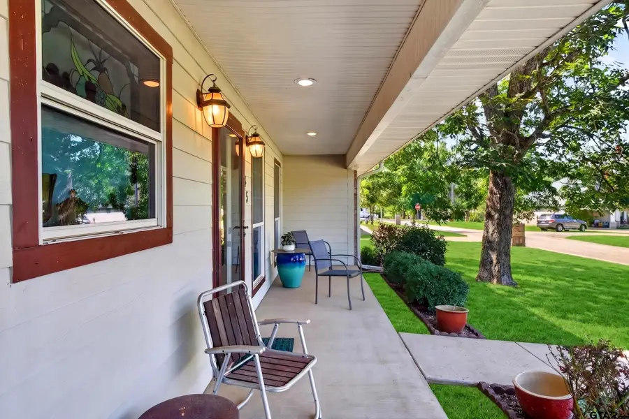 445 Crystal Ave, Rusk, TX 75785 - #3