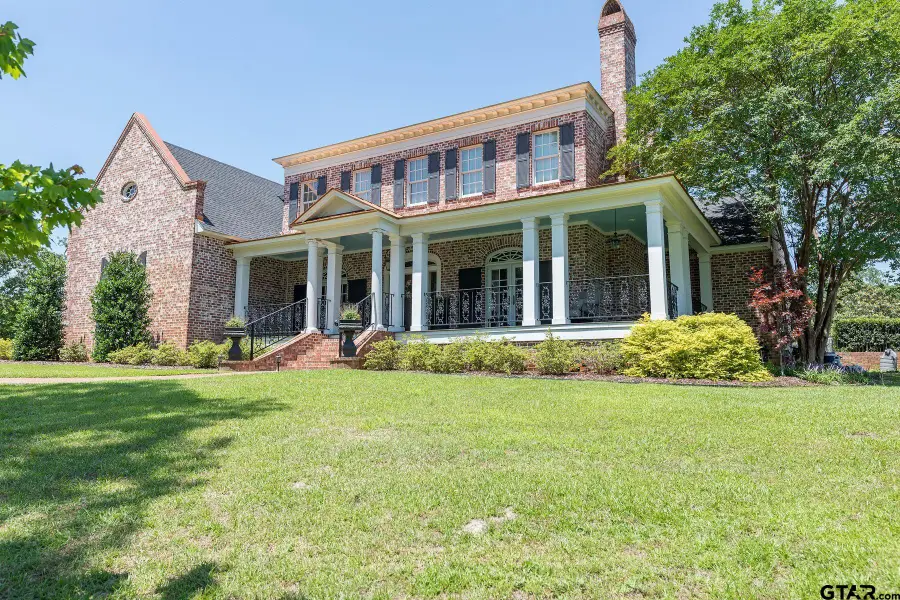 902 E South Street, Lindale, TX 75771 - #2