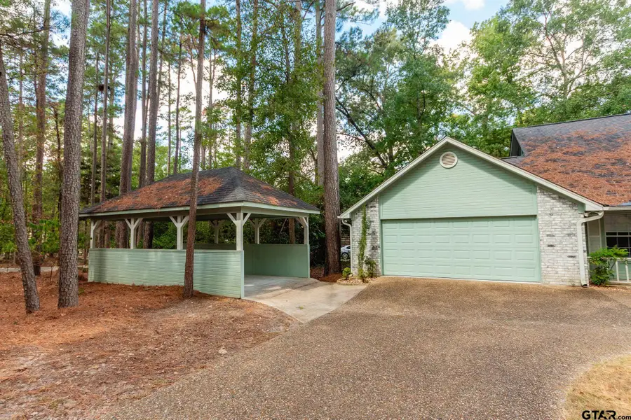 271 Greenbriar Trl, Holly Lake Ranch, TX 75765 - #3