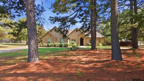 213 County Rd 2321, Mineola, TX 75773