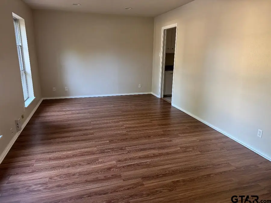 2632 Amy, Tyler, TX 75701 - #2