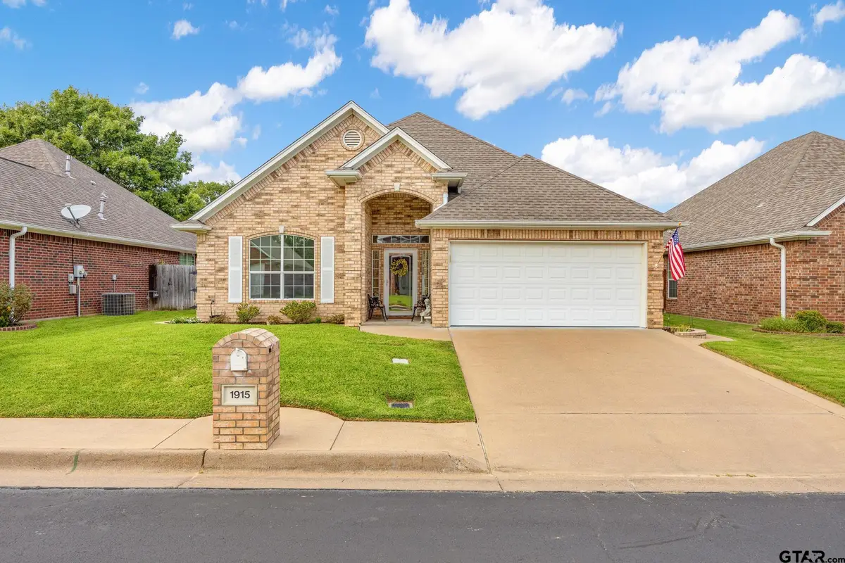 1915 Hollyglen, Tyler, TX 75703 - #1