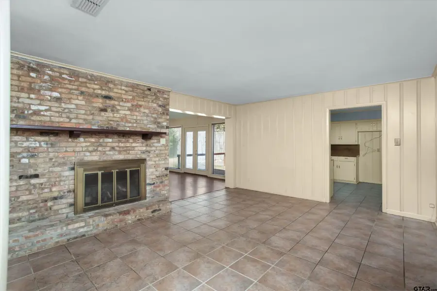 3237 S Keaton, Tyler, TX 75701 - #2