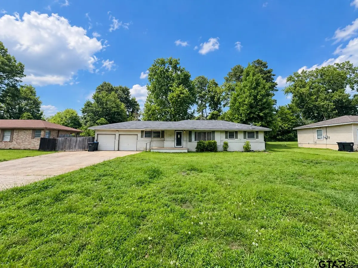 117 E Hoyt Dr Et Al, Longview, TX 75601 - #1