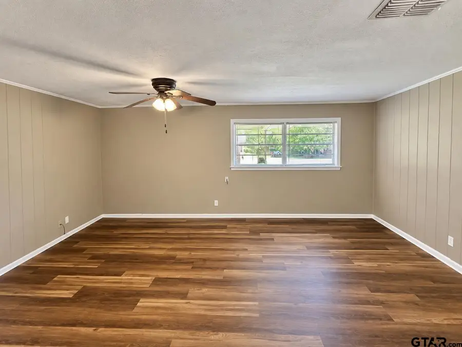 117 E Hoyt Dr Et Al, Longview, TX 75601 - #2