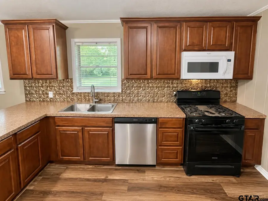 117 E Hoyt Dr Et Al, Longview, TX 75601 - #3