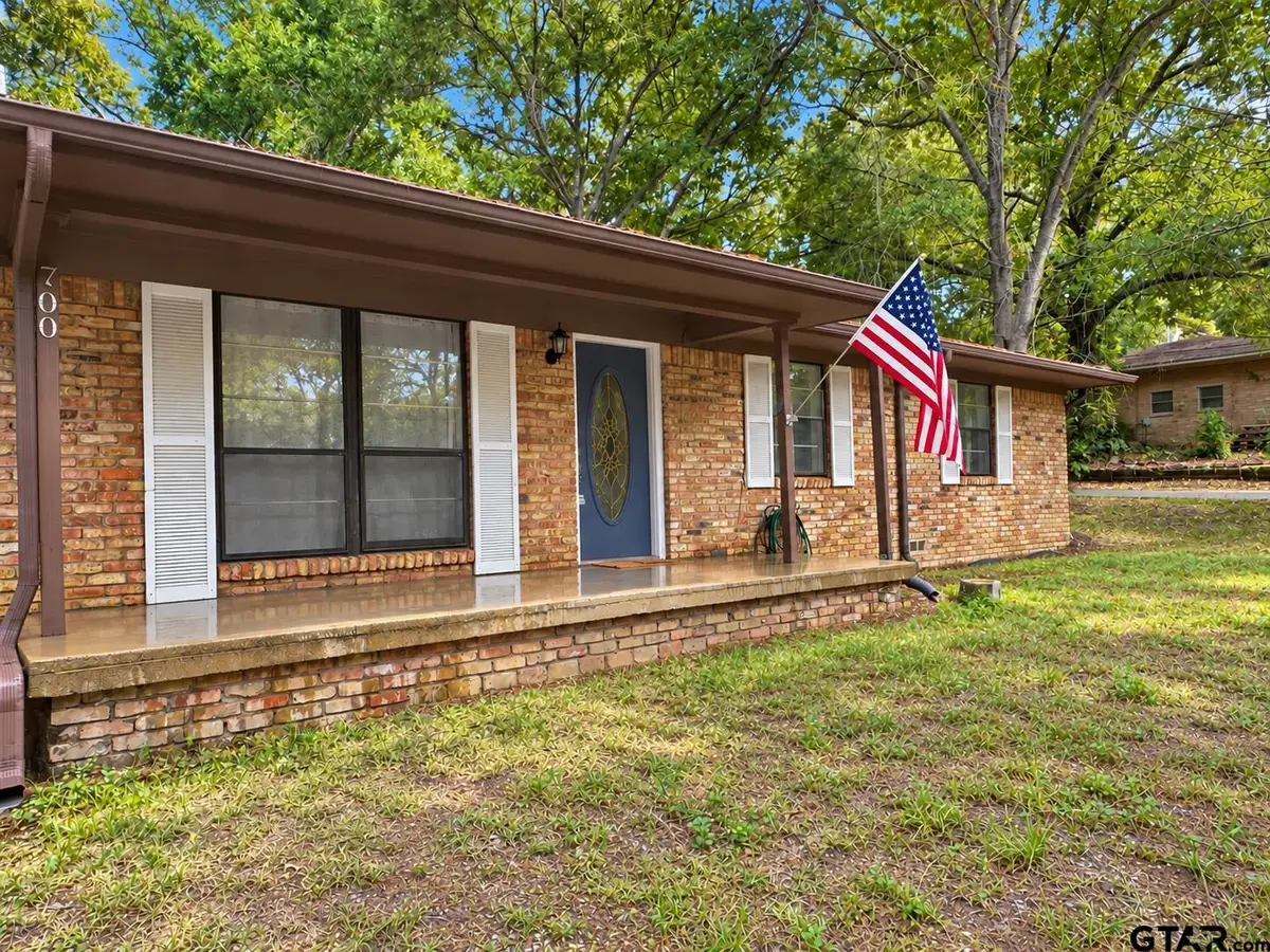 700 Francis St, Hawkins, TX 75765 - #1