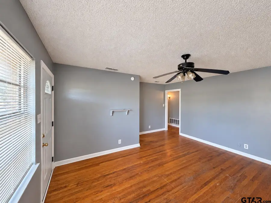 939 Magnolia, Tyler, TX 75701 - #3