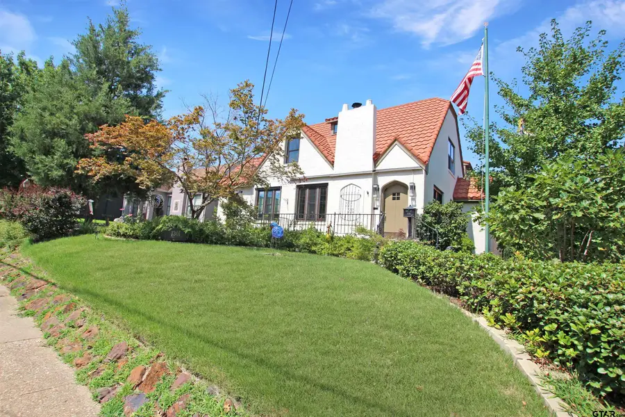 1301 Chilton Ave, Tyler, TX 75701 - #2