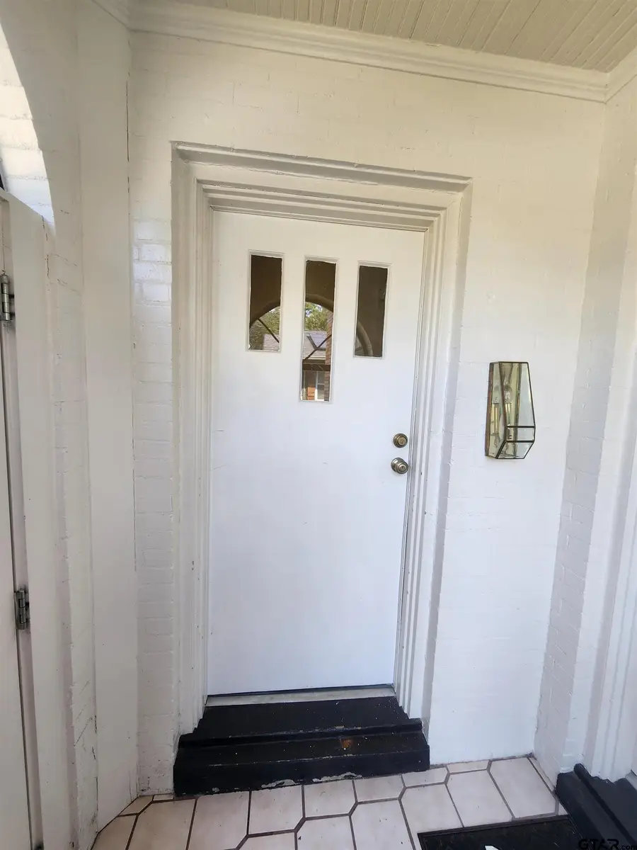 608 W 3rd Apt. B, Tyler, TX 75701 - #2