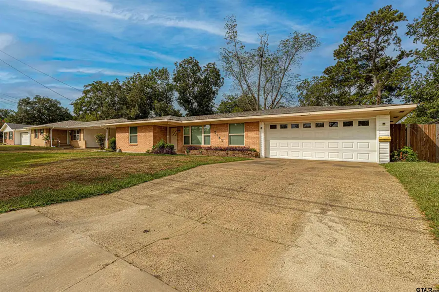3143 Donnybrook Ave, Tyler, TX 75701 - #2