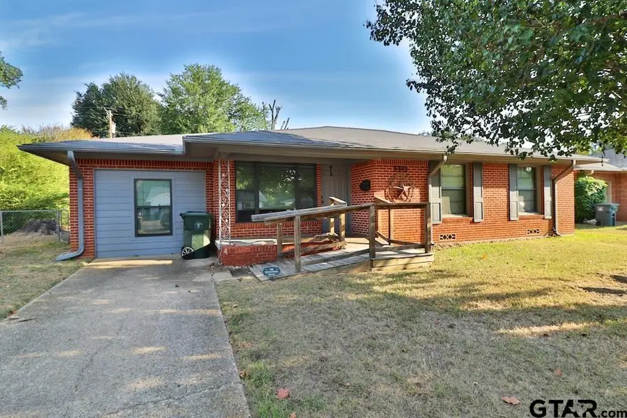 2402 Sampson Drive, Tyler, TX 75701 - #3