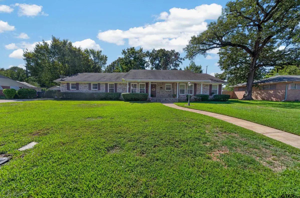 909 John St, Jacksonville, TX 75766 - #1
