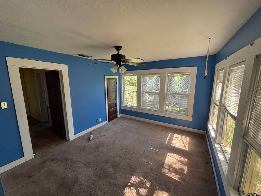 400 Main St, Mount Vernon, TX 75457 - #3