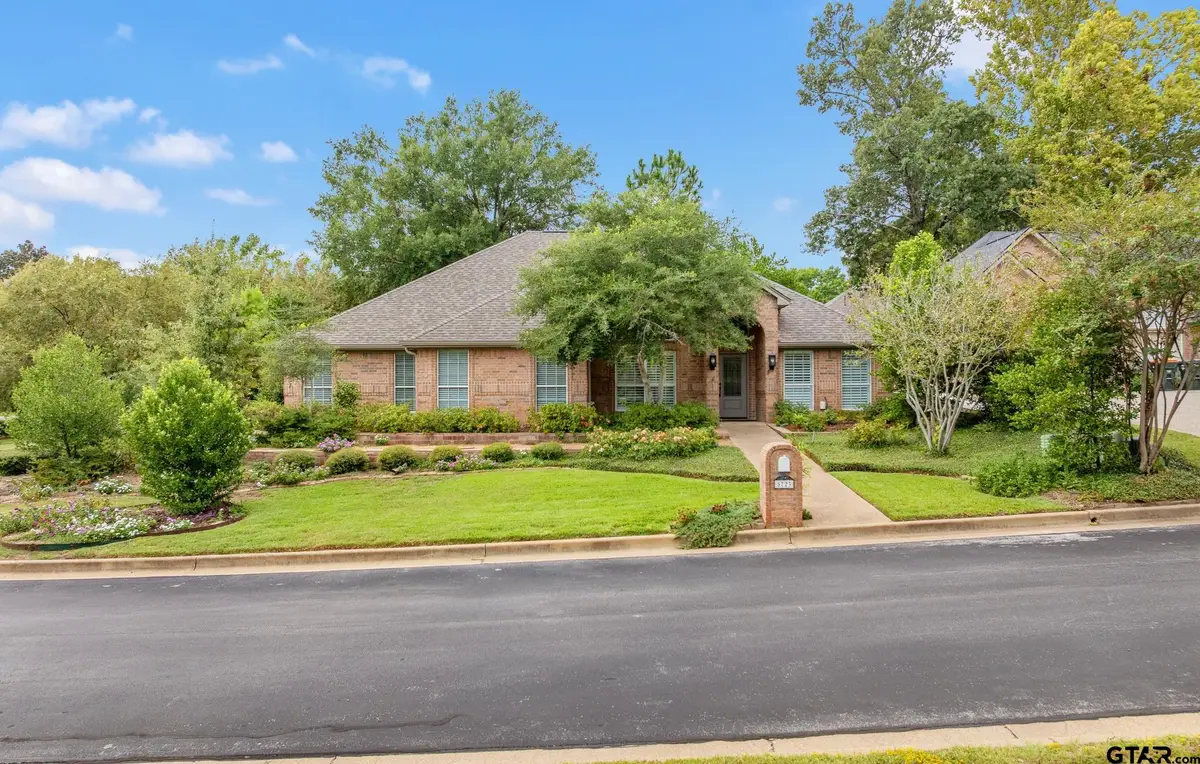5723 Gloucester Dr, Tyler, TX 75707 - #1